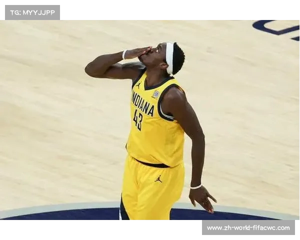 西亚卡姆篮下强势上篮打成2+1 步行者领先骑士拉开至10分差距